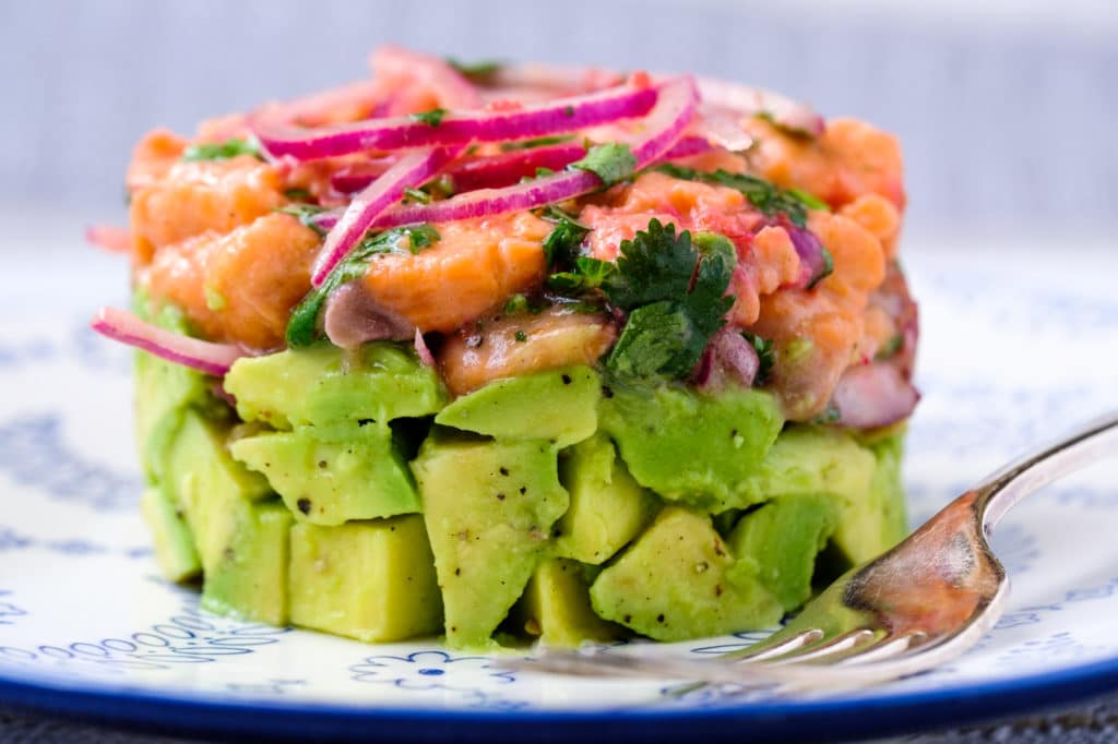 Salmon avocado tartare