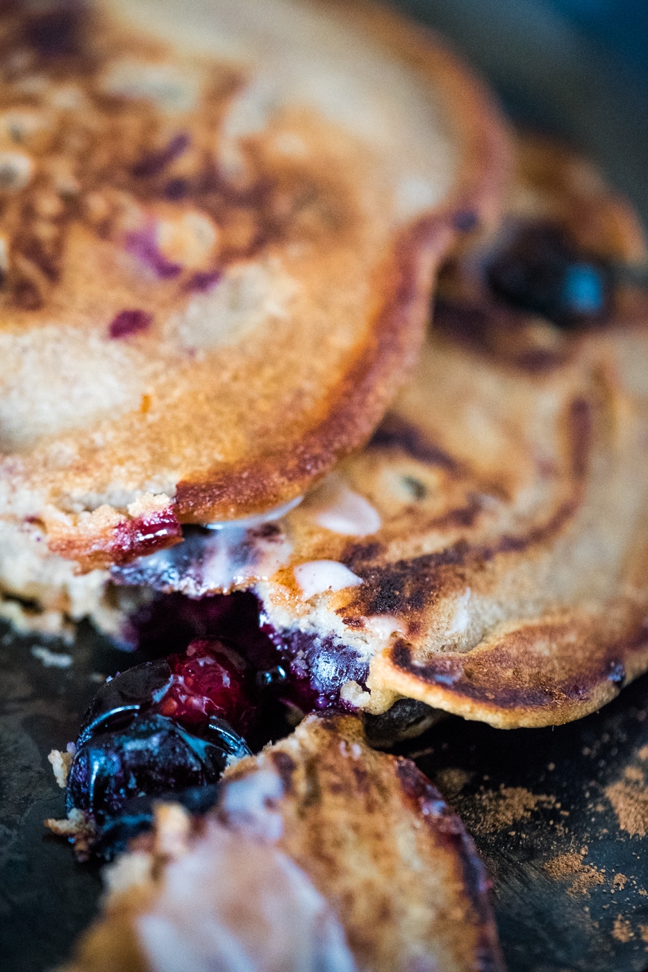 Lectin-free pancakes with blueberries