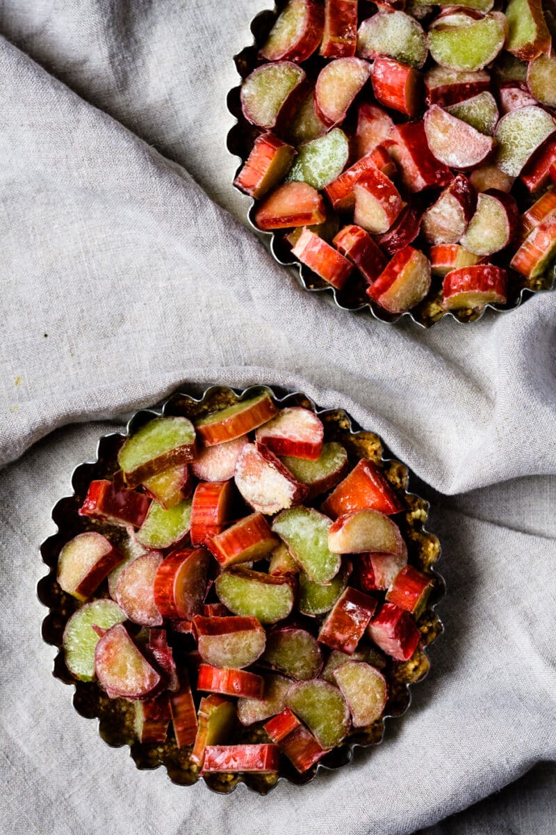 Rhubarb and Almond Cheese Tart with Pecan Crumble