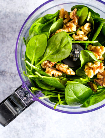 Spinach walnut pesto lectin free