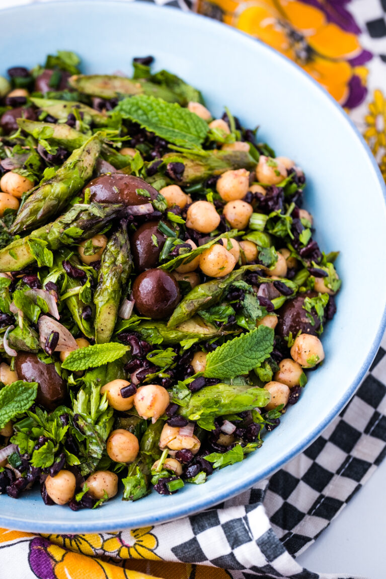 Asparagus and Chickpea Salad with Black Rice (Lectin-Light)