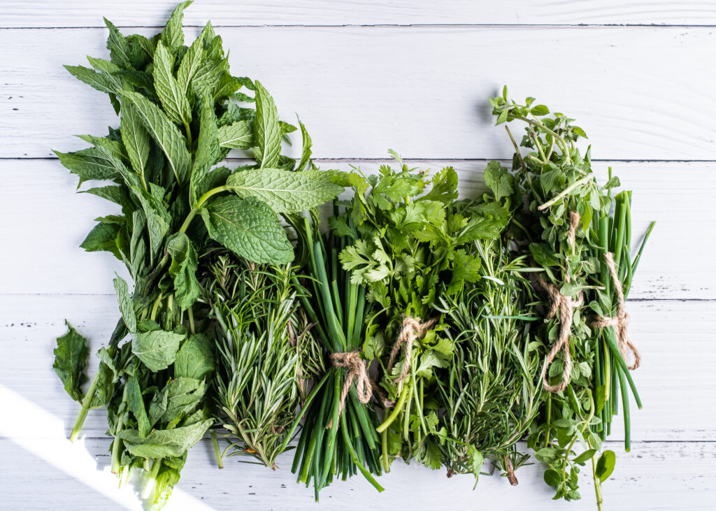 Fresh herbs for low histamine cooking