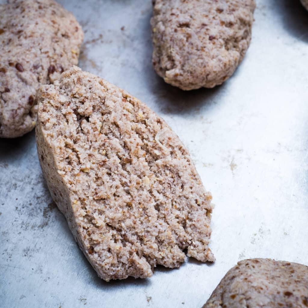 Sliced sorghum bread