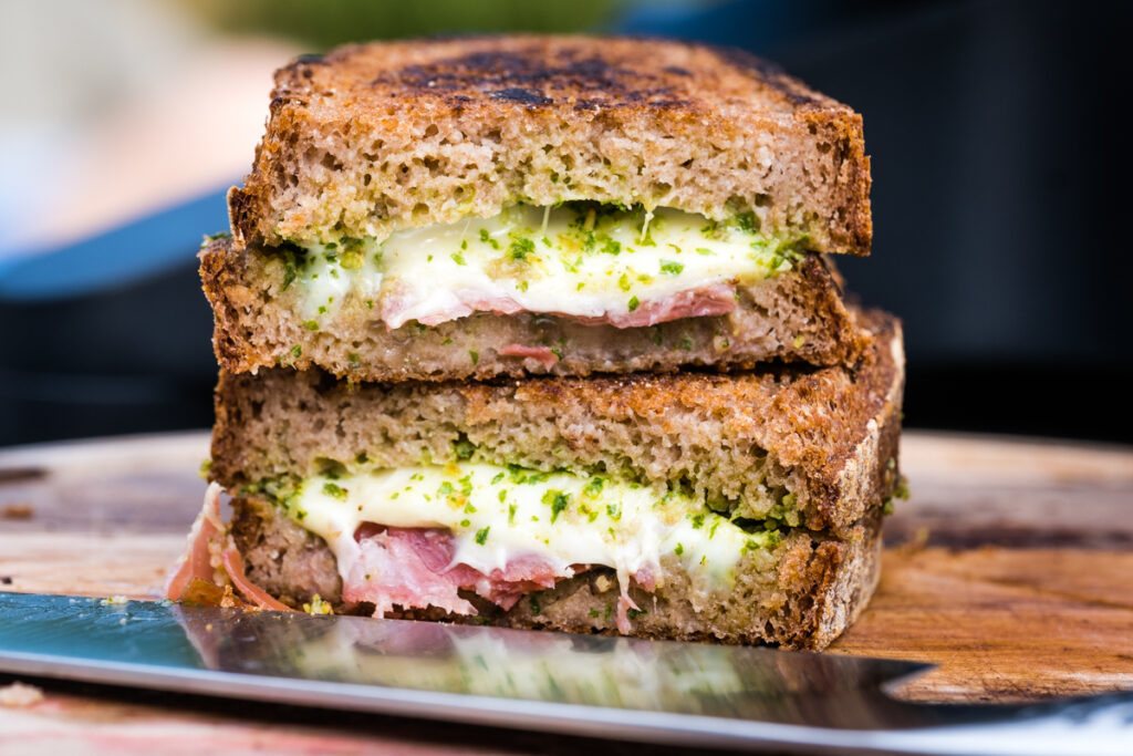 Grilled sandwich with lectin-free and gluten-free sourdough bread