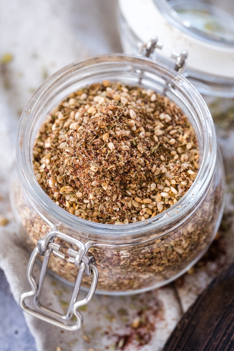 Za'atar Spice Blend - What is Za'atar and how to use it in cooking