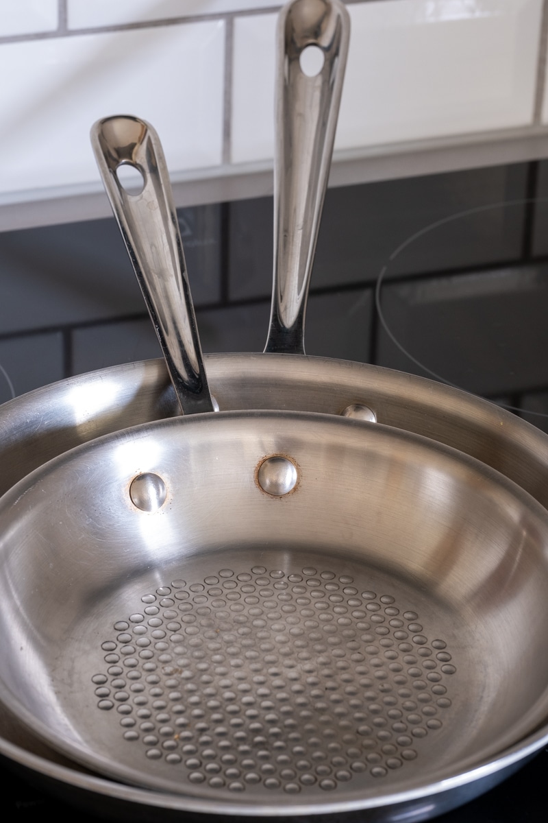 How to Cook Scrambled Eggs in a Stainless Steel Pan (Video Tutorial