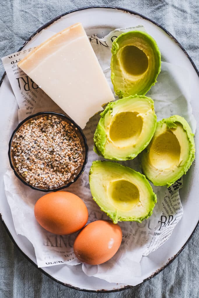 The ingredients for the keto avocado bread