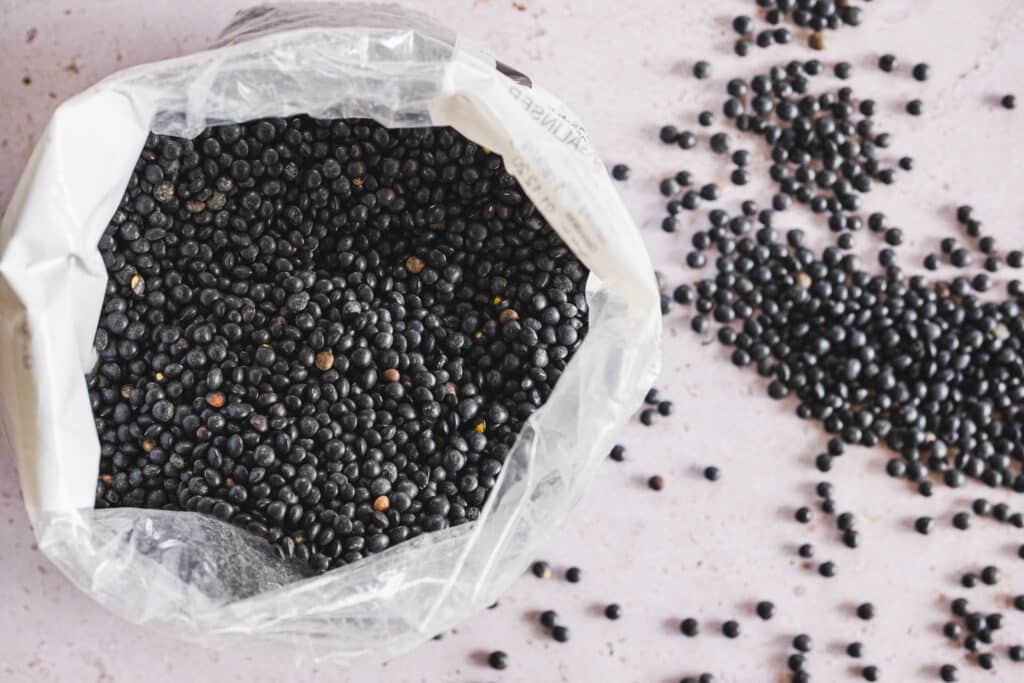 Black lentils