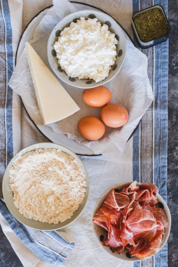 Ingredients for the pizza bites