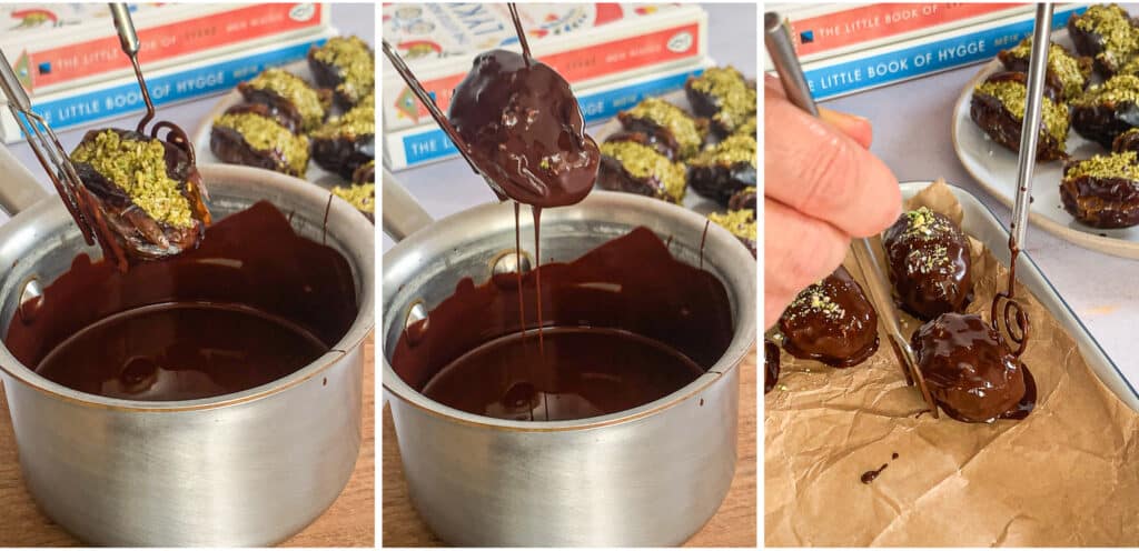 O processo de mergulhar as tâmaras recheadas no chocolate derretido.